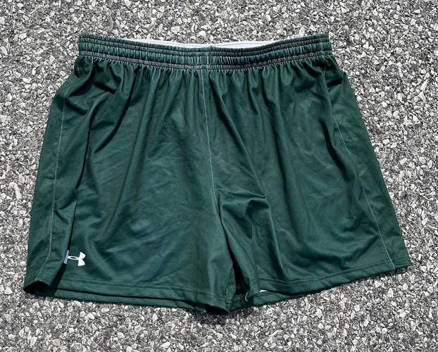 Under Armour Armourfuse Women's Large 5" Dark Green Shorts