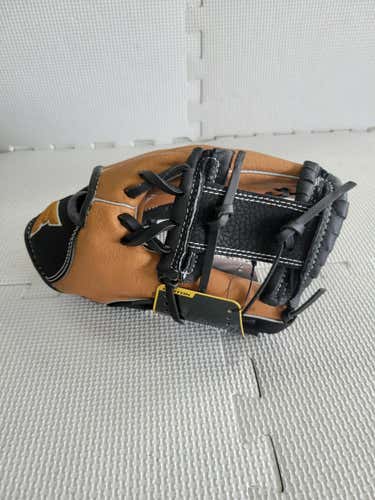 New Pro Youth Glove Rht Crbk