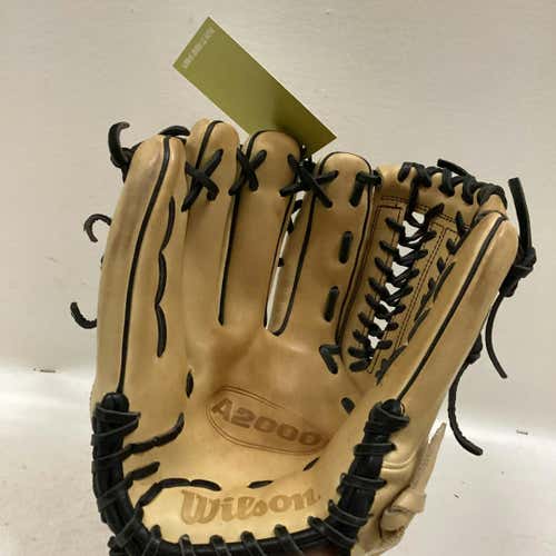 Used Wilson A2000 D33 11 3 4" Fielders Gloves