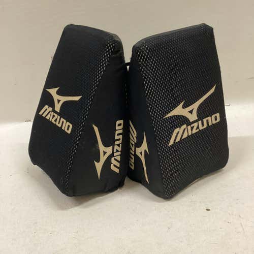 Used Mizuno Knee Savers Catcher's Equipment