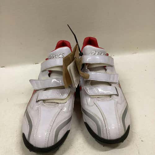 Used Asics Senior 9 Football Cleats