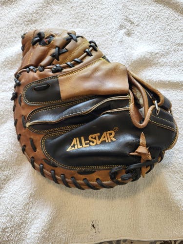 Used Right Hand Throw All Star CM3000SBT Catcher's Glove 33.5"