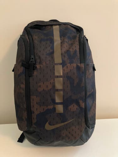 Nike Elite Basketball Bag