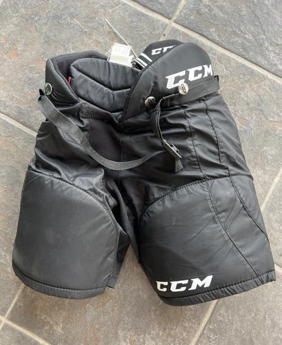 Used Youth CCM LTP Hockey Pants (Size: Medium)