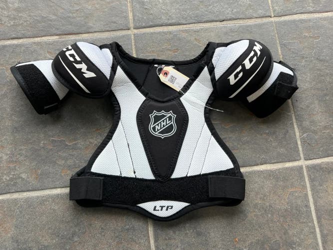 Used Youth CCM LTP Hockey Shoulder Pads (Size: Small)