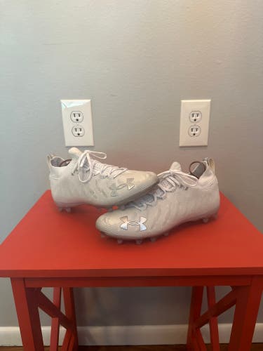Under Amour Spotlight Cleat