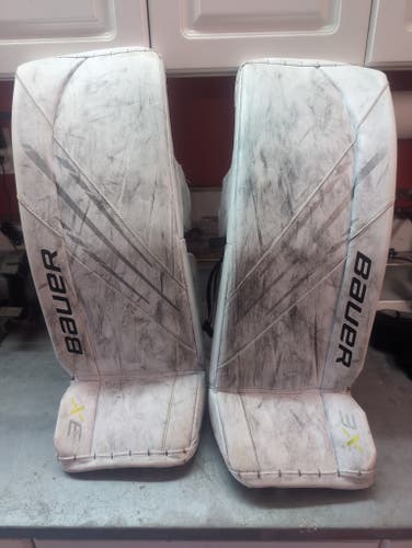 Used Small Bauer Vapor 3X Goalie Leg Pads