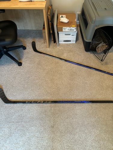 Used Intermediate CCM Right Handed P28 RibCor Trigger 8 Pro Hockey Stick