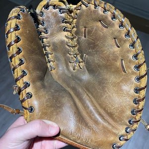 Wilson Vintage Leather A2610 RHT Glove