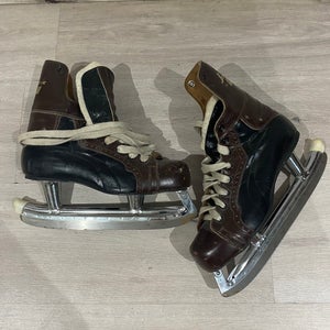 Jelinek by CSI Vintage leather ice skates