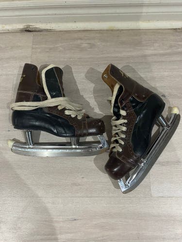 Jelinek by CSI Vintage leather ice skates