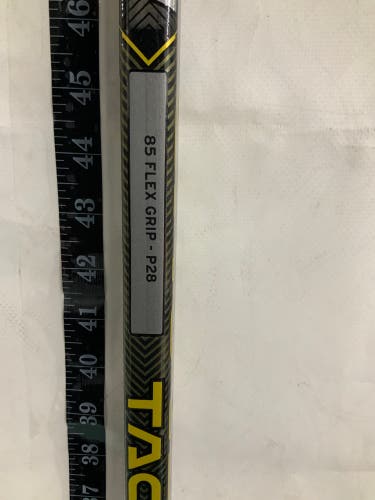 New Senior CCM Tacks AS-V Right 85 Flex P28 Stick 61.5”