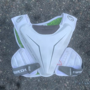 Used Small Maverik M5 Shoulder Pads