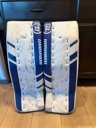 Used  30 +1 Warrior Ritual G5 Goalie Leg Pads