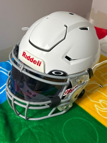 Speed flex football helmet medium youth
