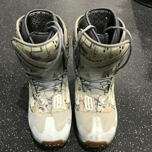 Used Vans Performance Senior 10.5 Men's Snowboard Boots