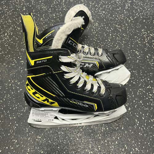 Used Ccm Super Tacks 9370 Junior 02.5 Ice Hockey Skates