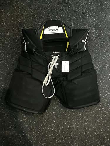 Used Ccm Axis 1.9 Lg Goalie Pants