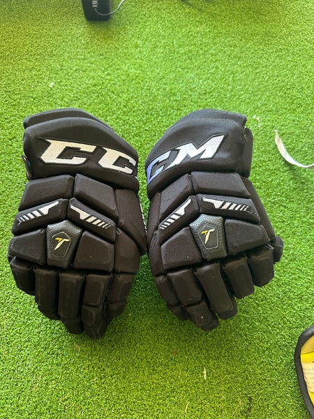 Used  CCM 13" Tacks 6052 Gloves