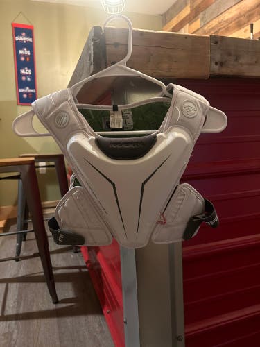 Maverik M5 EKG Speed Shoulder Pads