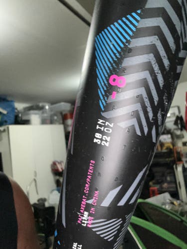 Used AXE USABat Certified Composite 22 oz 30" Avenge Pro Bat