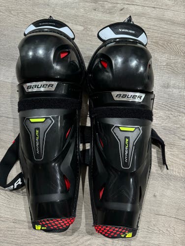 Bauer Hyperlite Shin Guards - Senior 15”