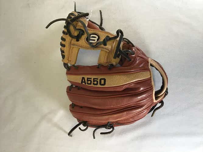 Used Wilson A550 11" Fielders Gloves