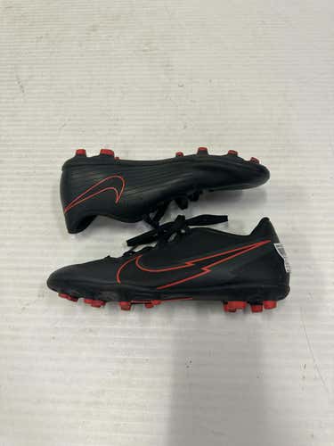 Used Nike Senior 5 Cleat Soccer Outdoor Cleats