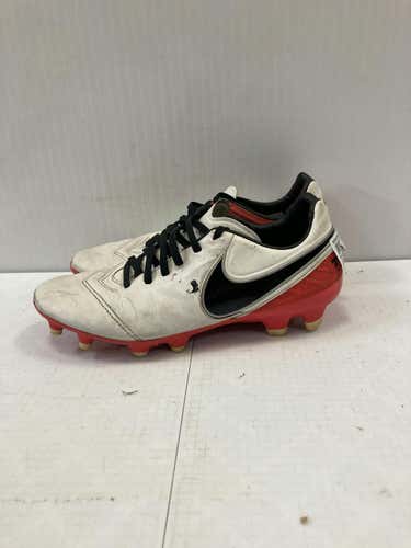 Used Nike Senior 7.5 Cleat Soccer Outdoor Cleats