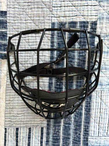 CCM FM 580 Medium black cage OG