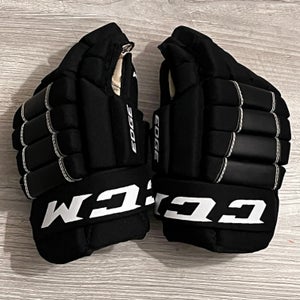 CCM Edge 11" Hockey Gloves (Almost New)