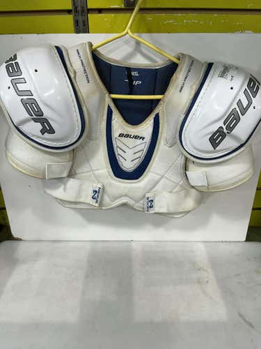 Used Bauer Nexus Md Hockey Shoulder Pads