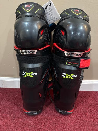 New Bauer 2x Pro Size 14 Shin Pads Item#RT2x14