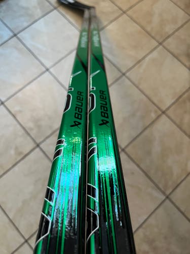 New 2 Pack 2x 70 Flex Left Handed P92 Green Hyperlite2 Hockey Sticks