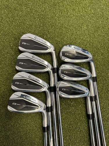 Taylormade Qi Iron Set 5-PW,AW  Regular Kbs Max MT 85 Steel Excellent