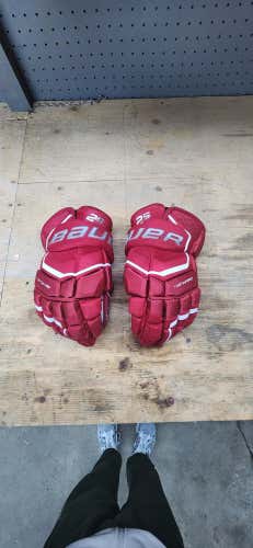 Used Bauer Supreme 2S Gloves 13"