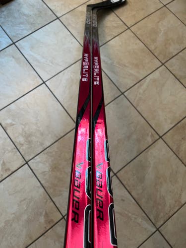 New 2 Pack 2x 70 Flex Right Handed P92 Red Hyperlite2 Hockey Sticks