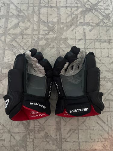 Size 13 Bauer X800 Lite hockey gloves