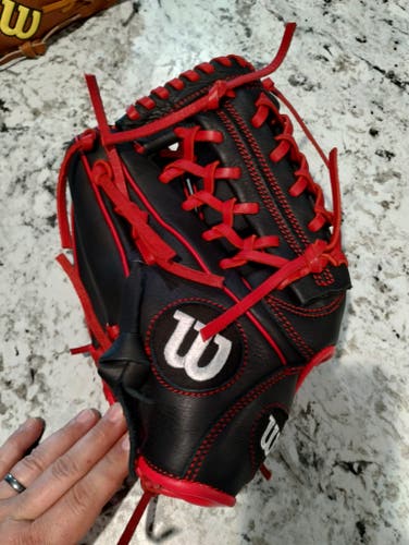 New Wilson A700 Glove 12"