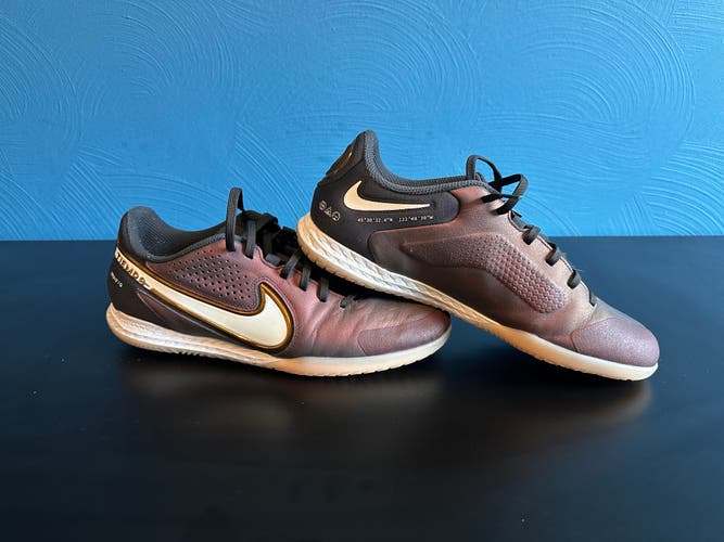 Used Nike Soccer React Tiempo Legend 9 Pro IC, Size10.5