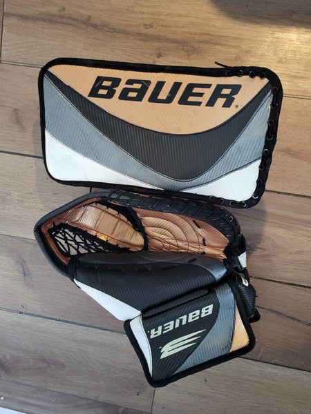 Like new Bauer Supreme Pro Regular glove blocker