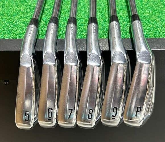 Srixon ZX7 MK II  5-PW Iron Set Regular Dynamic Gold 105 RH - Used