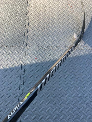 New Junior Warrior Alpha LX2 Hockey Stick Right Handed W28