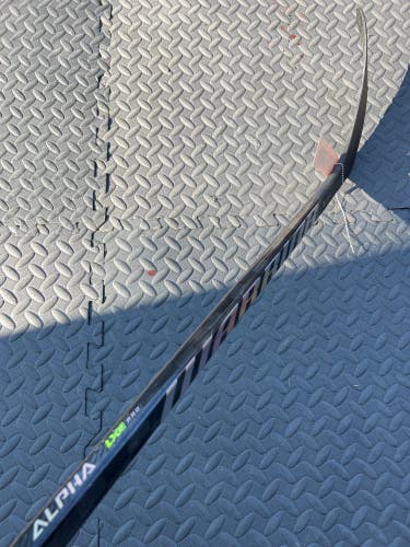 New Junior Warrior Alpha LX2 PRO Hockey Stick Right Handed W28