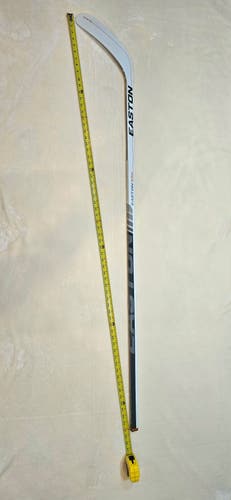 New Easton P4 RH MAKO Grip 65 Int.Cammalleri RH Hockey Stick