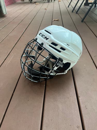 Used Medium CCM  Super Tacks X Helmet
