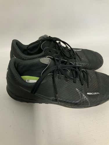 Used Nike Youth 07.0 Indoor Soccer Turf Shoes