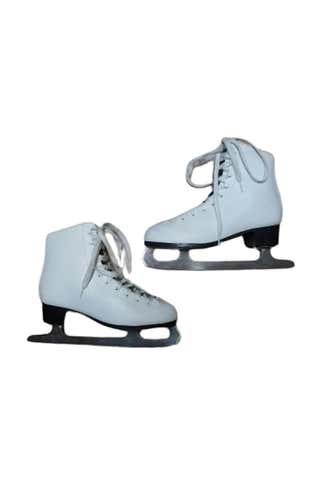 Used Winnwell Soft Figure Senior 7 Women's Figure Skates