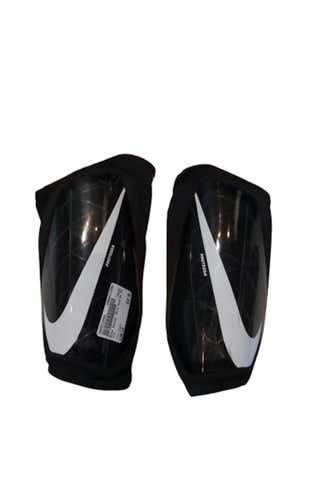 Used Nike Lg Soccer Shin Guards