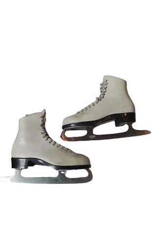 Used Lange Classic Senior 8 Women's Figure Skates